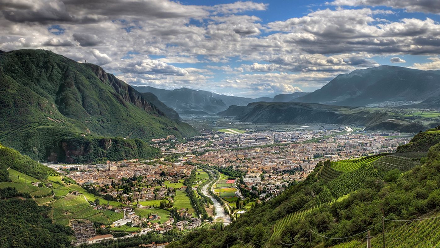 Bolzano, Porta delle Dolomiti